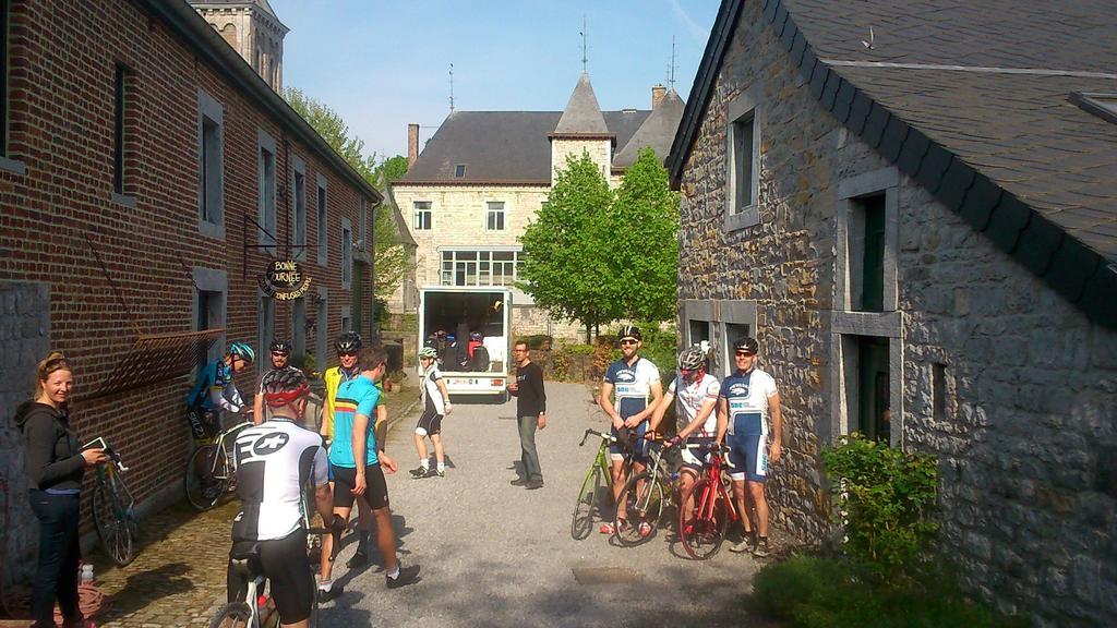 B&B Au Coeur De Villers Exterior photo